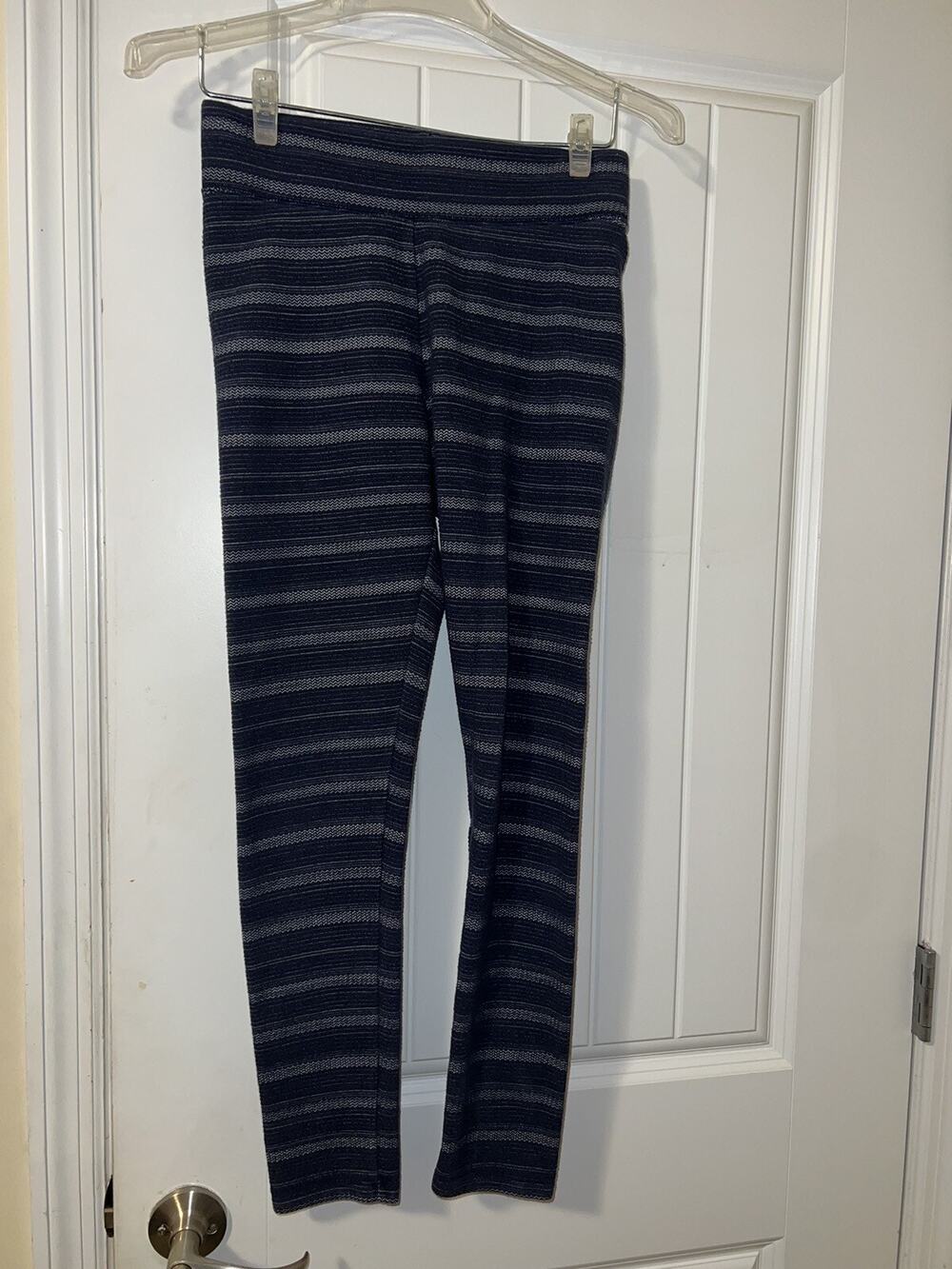 Aerie Womens Leggings Blue Gray Striped Chevron Flat Front Elastic Waist SMALL
